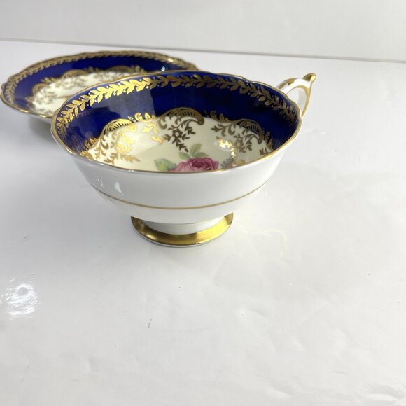 Paragon Teacup & Saucer Cobalt Navy Blue Gold Gilt Cabbage Rose Floral Bouquet - Picture 4 of 16
